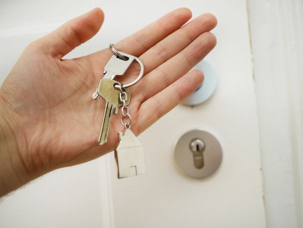 https://ClaudiaH.StopRentingStartOwning.info